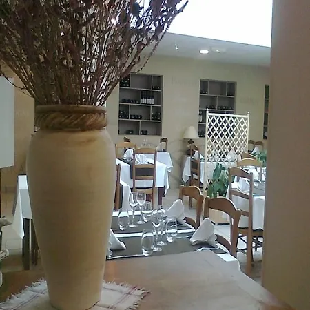 Le Relais De L'abbaye Saint-Evroult-Notre-Dame-du-Bois