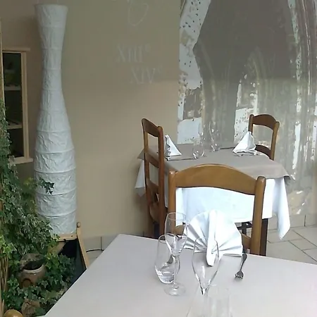 מלון Le Relais De L'abbaye Saint-Evroult-Notre-Dame-du-Bois