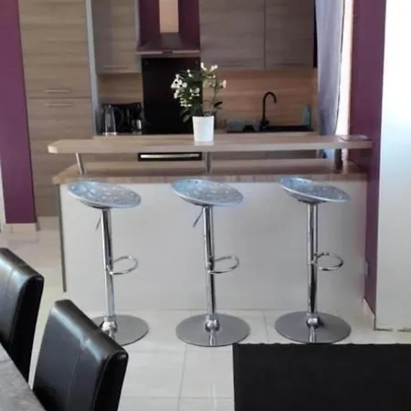 Le Relais De L'abbaye Hotel 2*