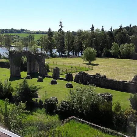 Le Relais De L'abbaye 2*