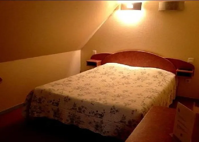 Otel Le Relais De L'abbaye 2*