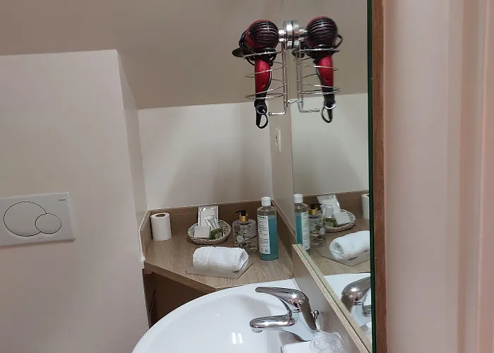 Le Relais De L'abbaye Otel Saint-Evroult-Notre-Dame-du-Bois